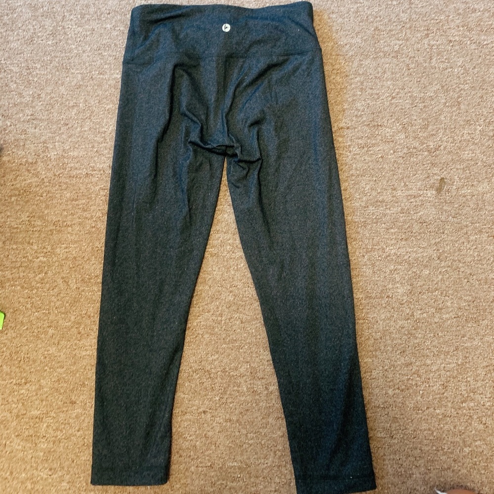 90 Degree Reflex Cropped Leggings